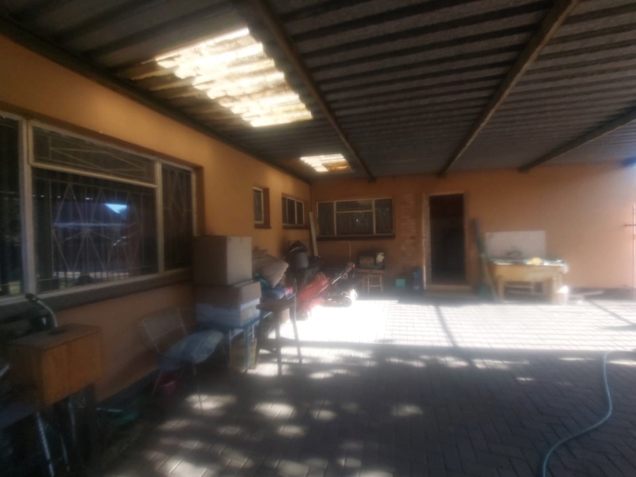 4 Bedroom Property for Sale in Oos Einde North West
